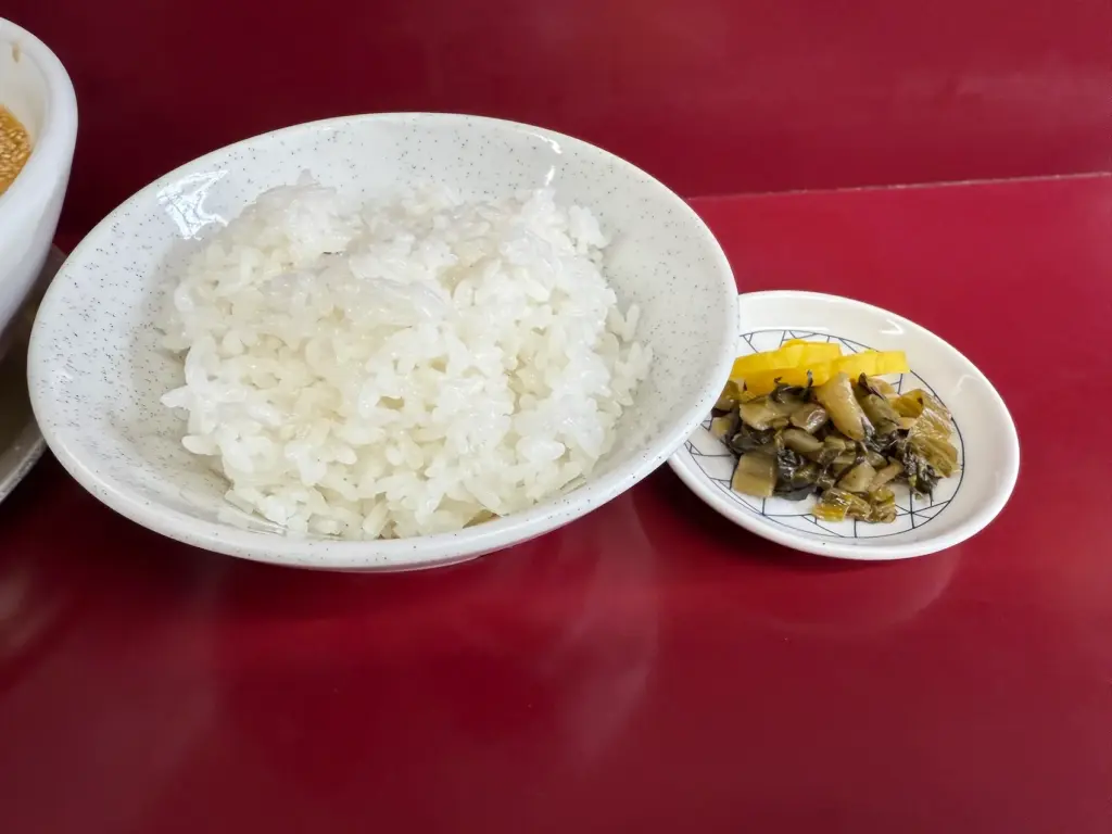 東洋軒のご飯・漬物の画像