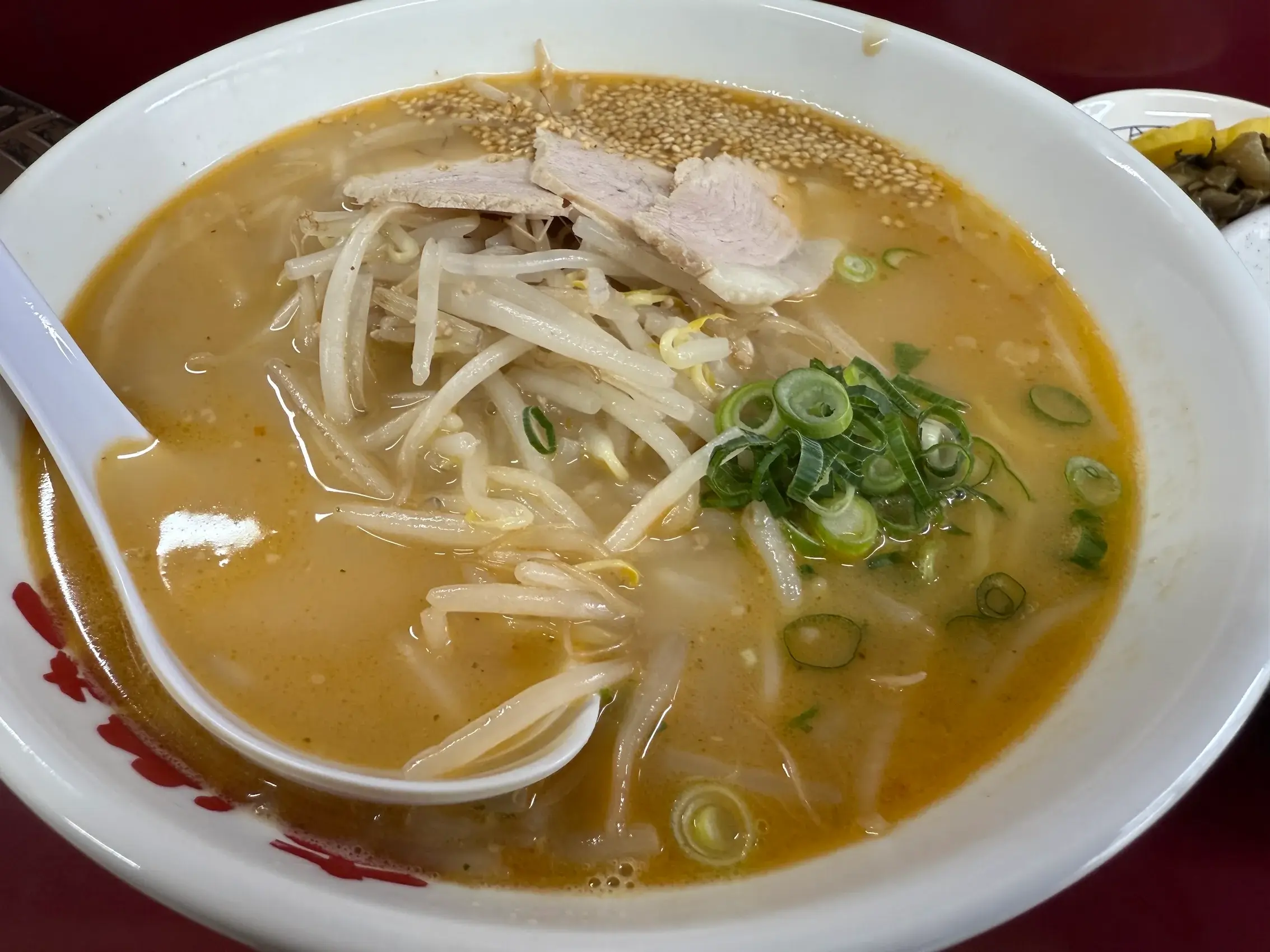 東洋軒のみそラーメンを接写した画像